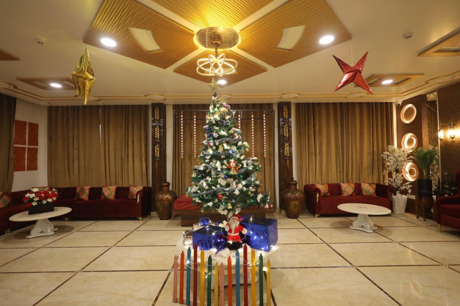 Hotel Sheetal Regency,Near Janambhumi Mathura Dış mekan fotoğraf