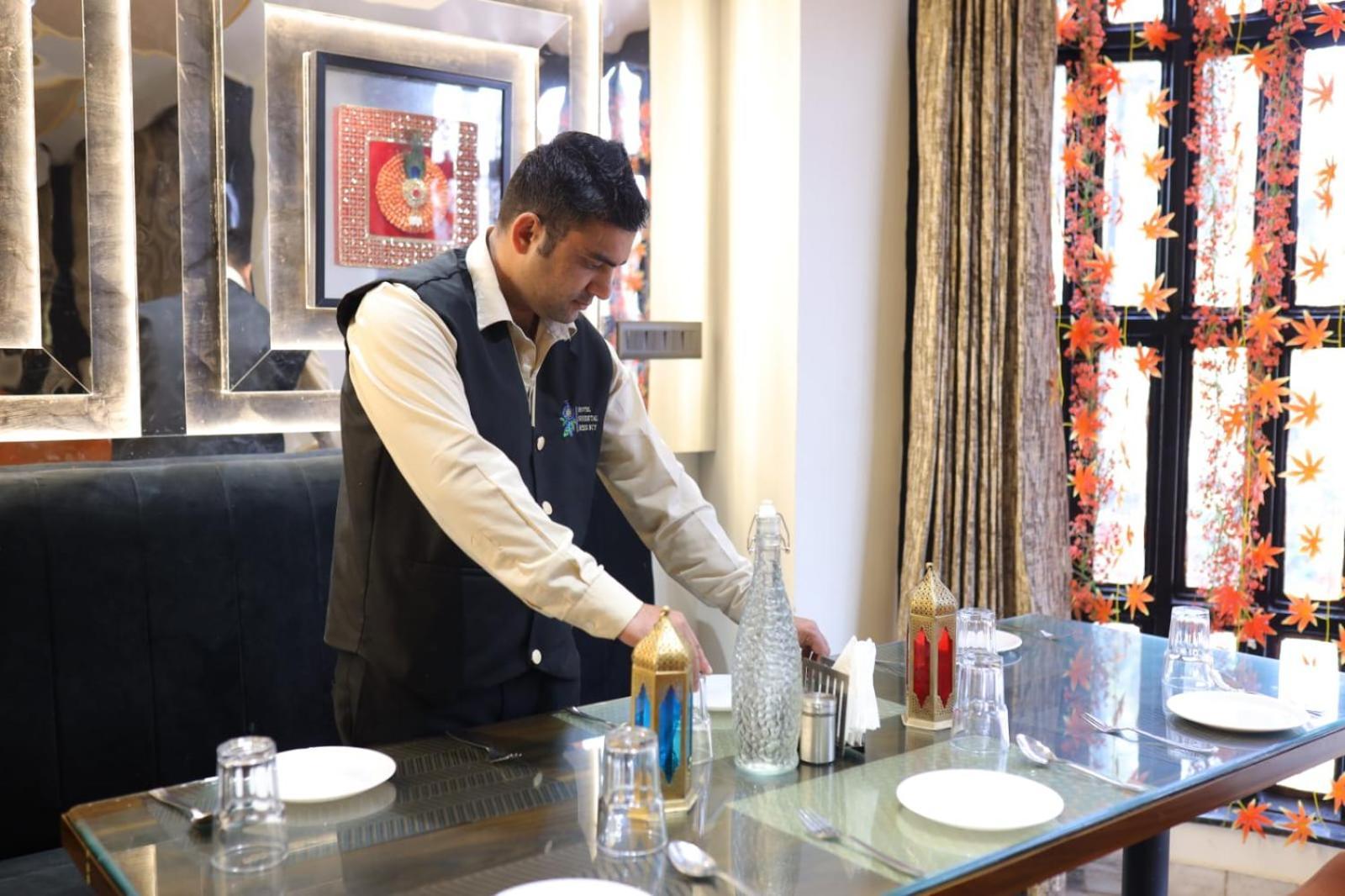 Hotel Sheetal Regency,Near Janambhumi Mathura Dış mekan fotoğraf