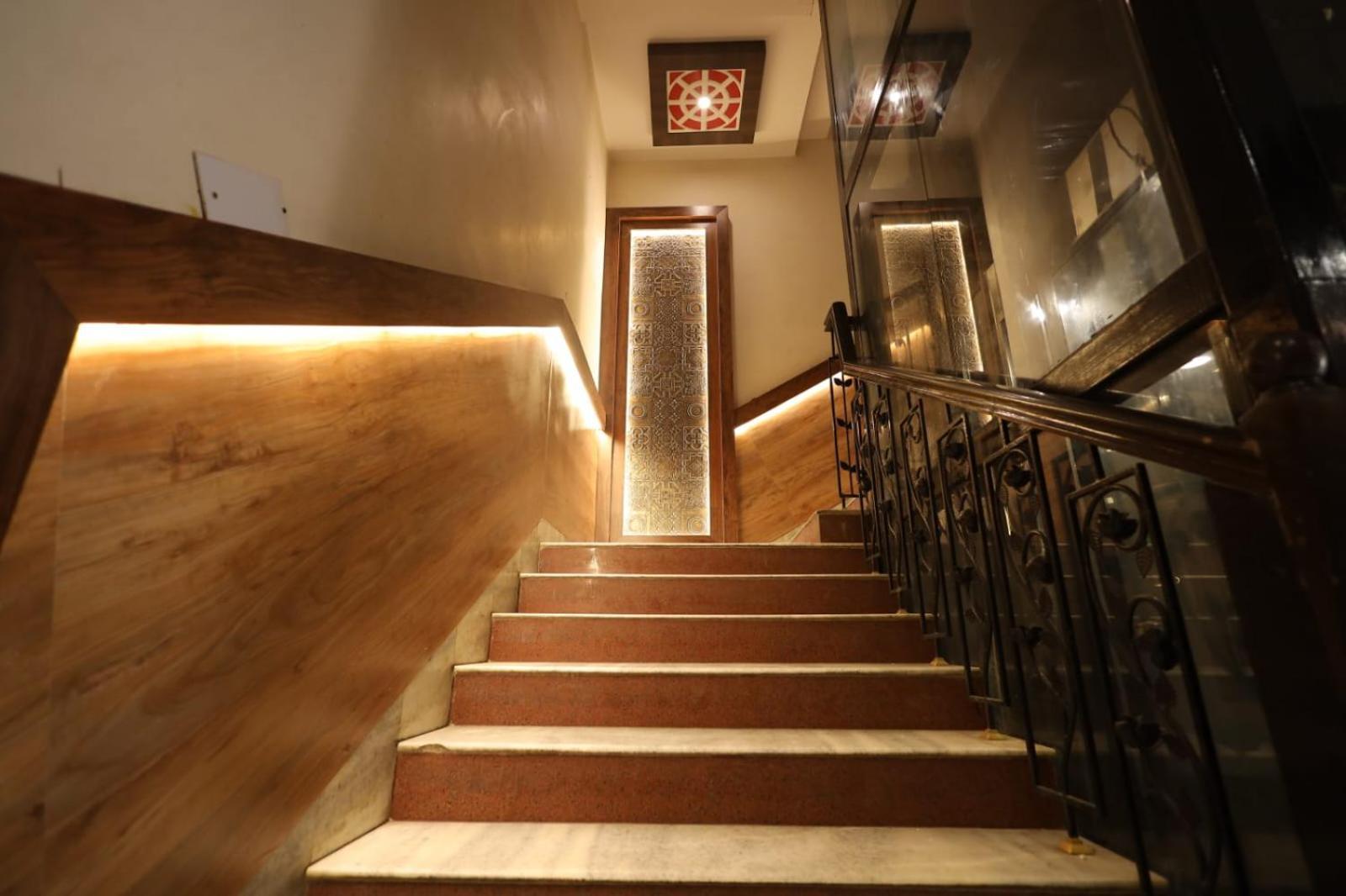 Hotel Sheetal Regency,Near Janambhumi Mathura Dış mekan fotoğraf