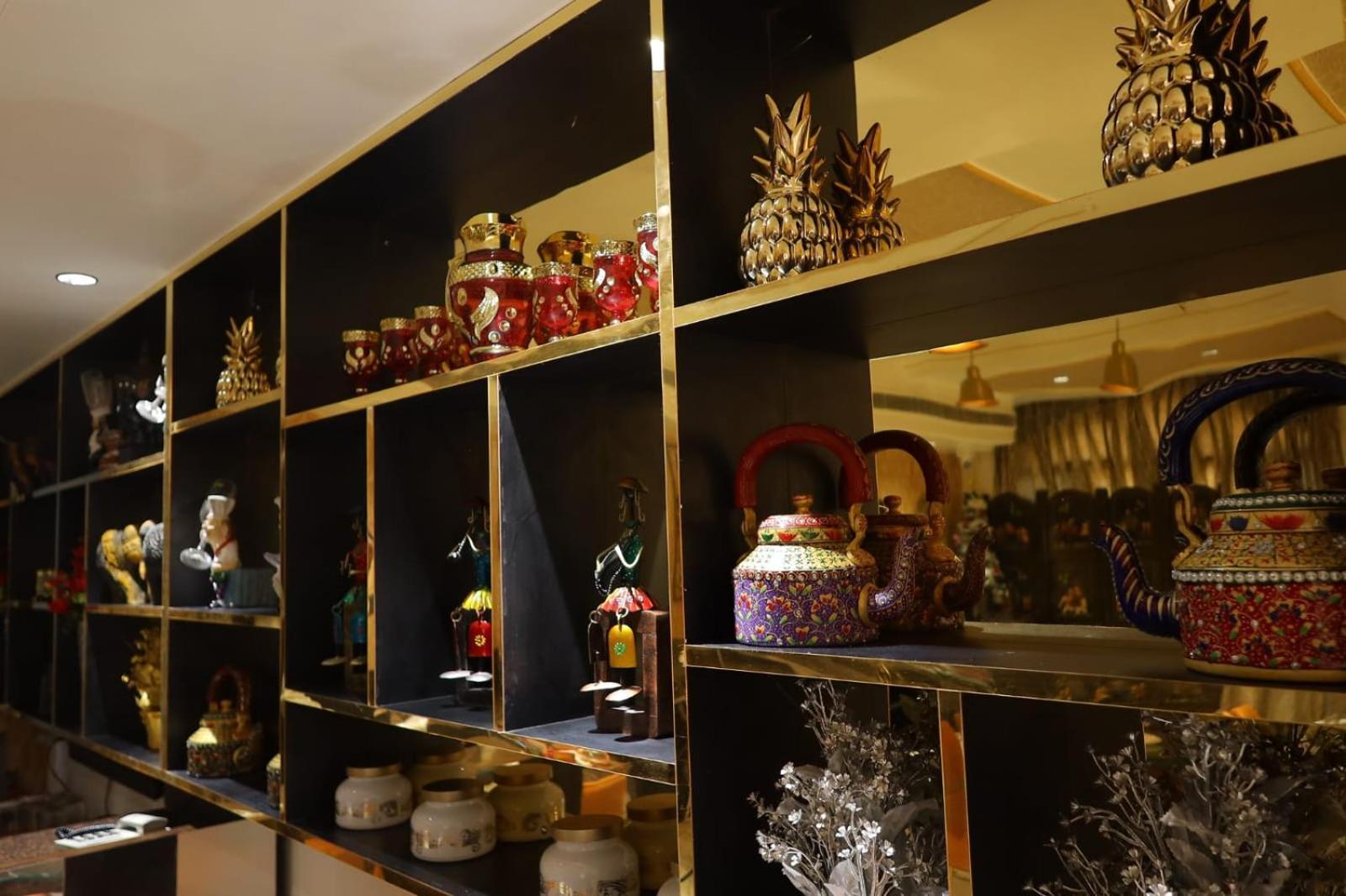 Hotel Sheetal Regency,Near Janambhumi Mathura Dış mekan fotoğraf