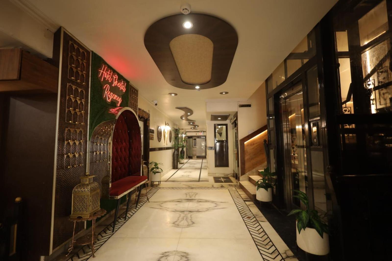 Hotel Sheetal Regency,Near Janambhumi Mathura Dış mekan fotoğraf